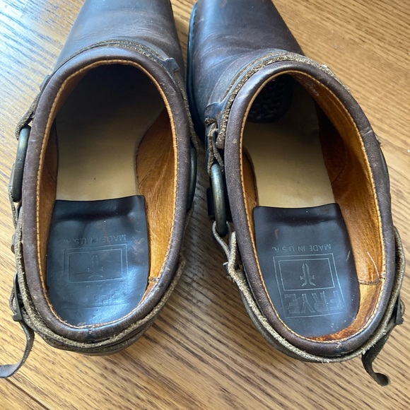 Frye Clogs - Picture 7 of 8